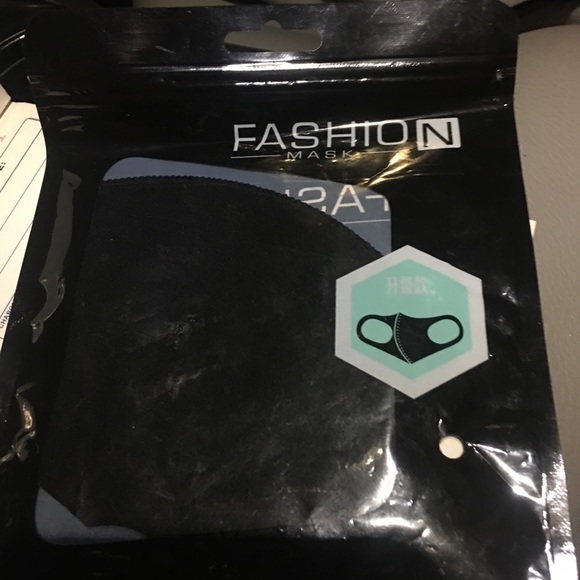 Mask - Picture 1 of 6